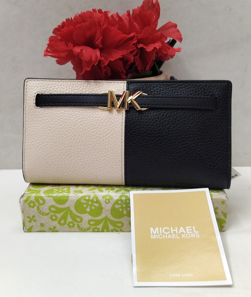 Michael Kors Reed Black White Pebbled Leather Credit Card Bifold Wallet - New